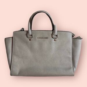 Michael Kors medium handbag
